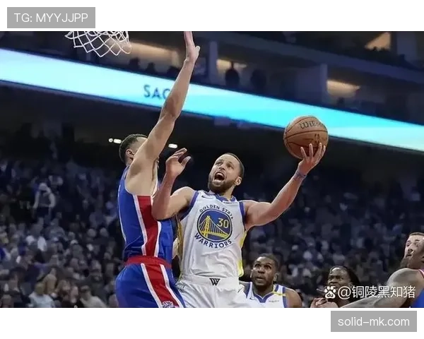 沃尔挡拆突破拉开空间 比库里更具组织侵略性